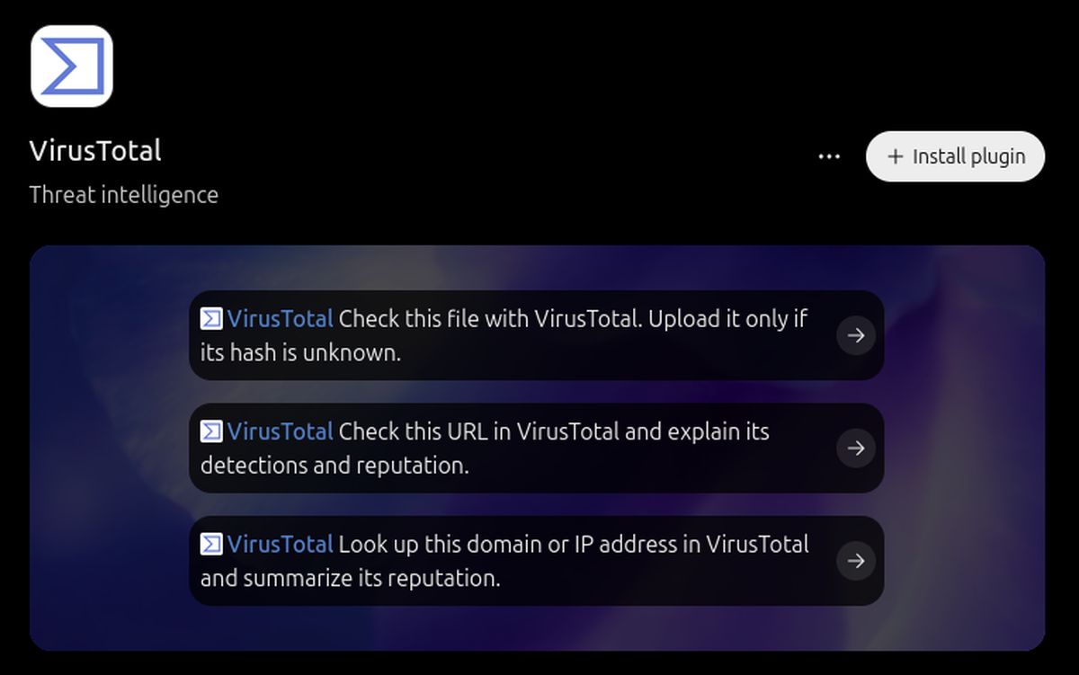 Ficha del complemento de VirusTotal en ChatGPT con tres ejemplos de pedidos: revisar un archivo, una dirección web y un dominio o IP